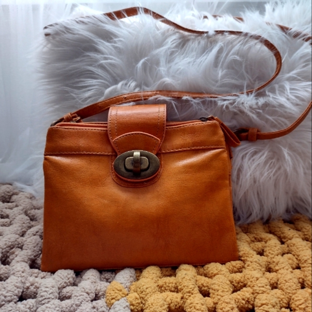 Vintage braciano over the shoulder purse